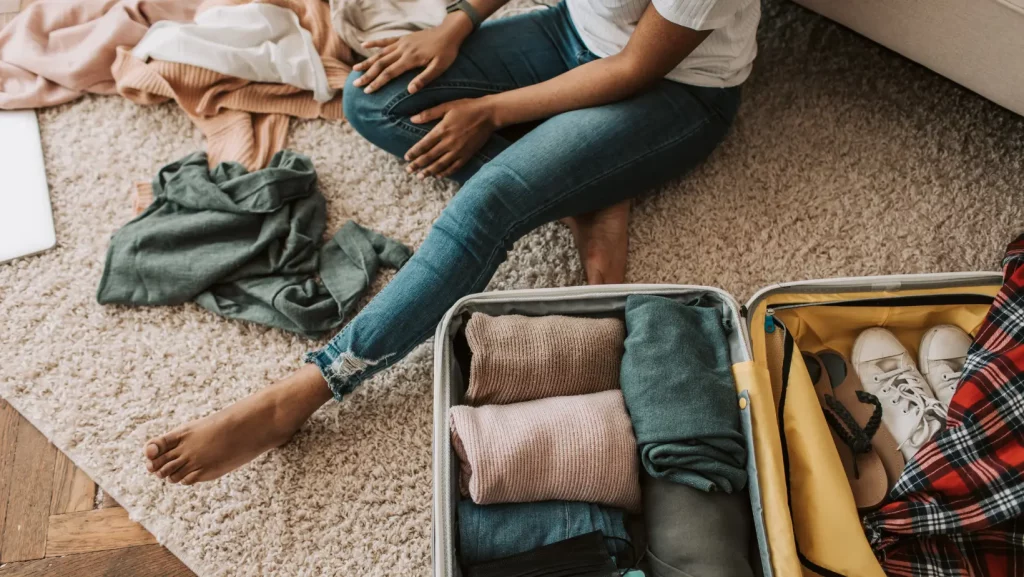 how to organize suitcase for travel